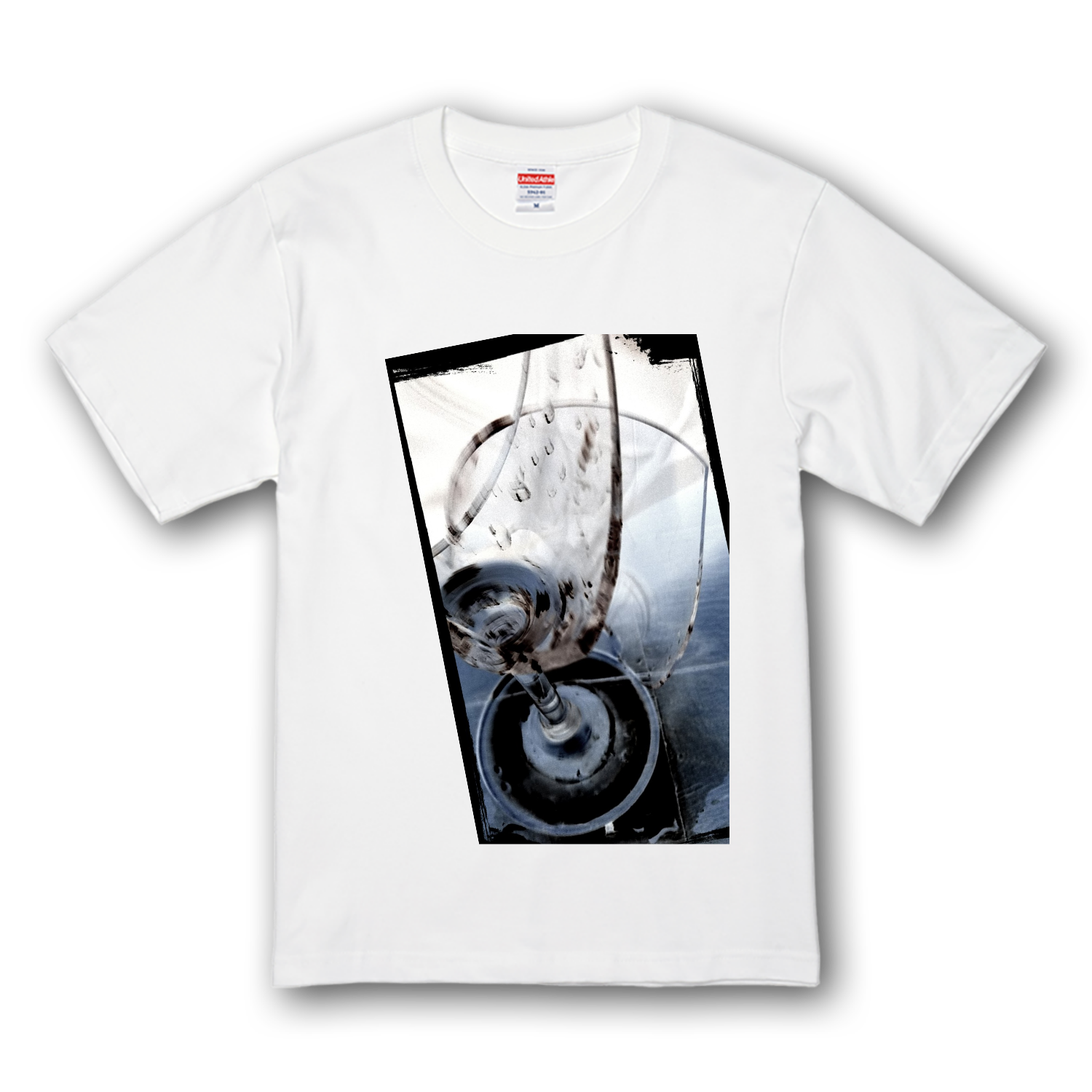 割れたグラス プレミアムTシャツ