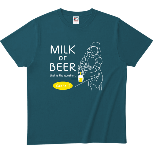 牛乳を注ぐ女×BEER 白メッセージ | ヘビーウェイトTシャツ ヘビーウェイトTシャツ