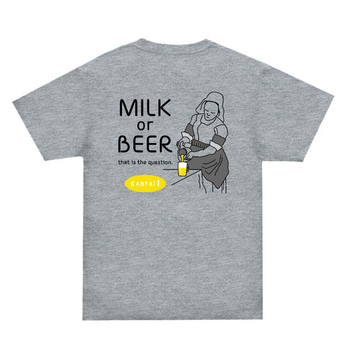 牛乳を注ぐ女×BEER 黒メッセージ バックプリント | スーパーヘビーＴシャツ スーパーヘビーＴシャツ