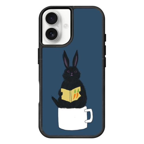 黒うさぎの読書 iPhone16 プリントパネルラバーケース