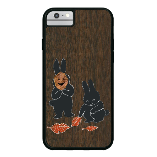 うさぎの秋遊びiPhone7 ウッドケースの商品購入ページ｜クリエイターの